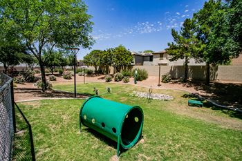 Versante apartments dog park